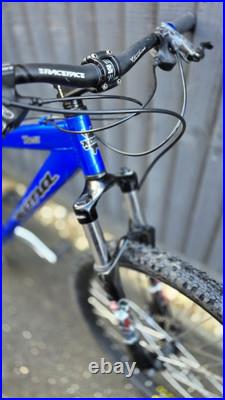 Kona hoss mountain bike 18 medium frame quality hardtail in excellent condition
