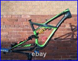 L Specialized Enduro S-Works 650b Carbon Frame Ohlins Shock Invistaped Excellent