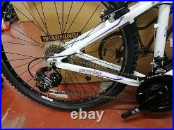 Ladies mountain bike alloy frame 21 speed Shimano gear disk brake suspension