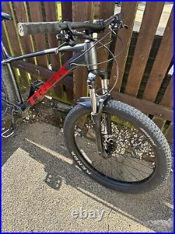 Large Frame Trek Roscoe 6 Mountain Bike