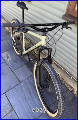 Marin Pine Mountain 2 Steel Frame Mountain Bike Marin Pine Mountain 2 Steel Frame Mountain Bike
