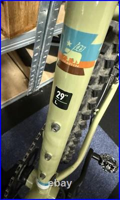 Marin Pine Mountain 2 Steel Frame Mountain Bike Marin Pine Mountain 2 Steel Frame Mountain Bike