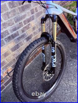 Medium Frame EMTB Mountain Bike 29' Wheels Mondraker Dusk SE 2022