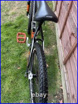 Men's Specialised Rockhopper Medium Frame 29-inch Wheels