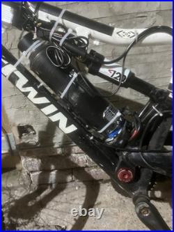 Mountain Bike Full Suspension Medium Frame 26-inch Wheels