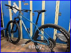 On One Big Dog Steel Hardtail 29 inch Medium Frame, manual Dropper Post