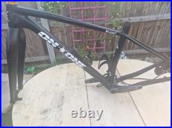 On One Whippet Carbon 29er Boost MTB Frame Medium Black On One Whippet Carbon 29er Boost MTB Frame Medium Black