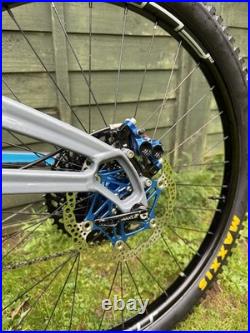 Orange Alpine 6 Factory Mountain Bike 27.5 Frame Large Excellent Condition