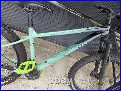 Polygon Xtrada 6 Hardtail Mountain Bike Medium Frame 27.5 Excellent Condition