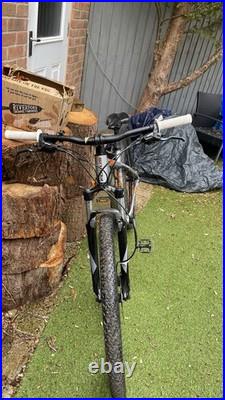 Rare Focus Mountain Bike 29 Hardtail 21 Speed Shimano brakes Medium Frame