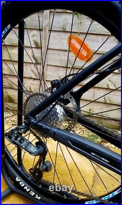 Rockrider 560 B'TWIN FACTORY Alloy Frame 17 Wheels 27.5 HT MTB Bike