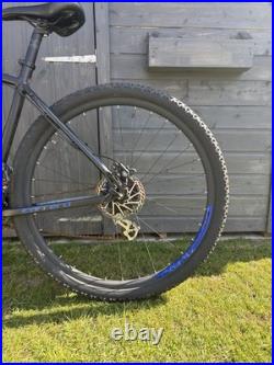 SL4 WINDSOR Carrera Hellcat 29 Bike 20 Frame Good used Condition