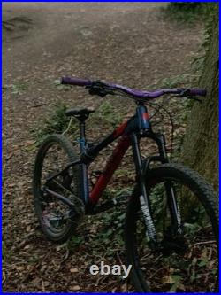 Saracen Mountain Bike 17in Frame 27.5in Wheels Hydraulic Disc Adjustable