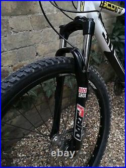 Scott Genius 30 full suspension mountain bike (medium frame size)
