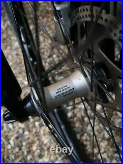 Scott Genius 30 full suspension mountain bike (medium frame size)