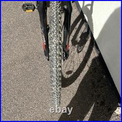 Scott Mountain Bike 26 Inch Wheels 17 1/2 frame amazing condition