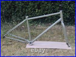 Singular Cycles Gryphon Mk3 frameset, size large, Hope headset and seat clamp