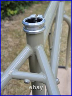 Singular Cycles Gryphon Mk3 frameset, size large, Hope headset and seat clamp