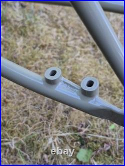 Singular Cycles Gryphon Mk3 frameset, size large, Hope headset and seat clamp