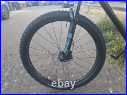 Specialized Chisel 29er Mountain Bike Medium Frame Excellent Condition