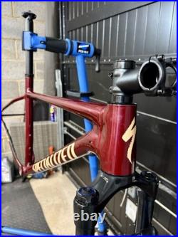 Specialized Chisel L Aluminium 29in MTB Frame Set Red with RockShox Judy Fork