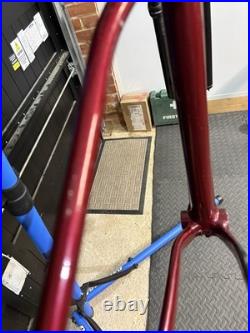 Specialized Chisel L Aluminium 29in MTB Frame Set Red with RockShox Judy Fork