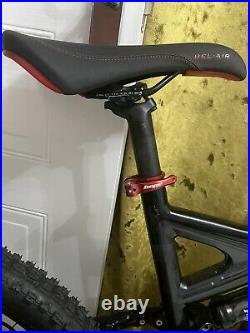 Specialized Enduro 2012 DH Mountain Bike in Large Frame 26inch Wheels