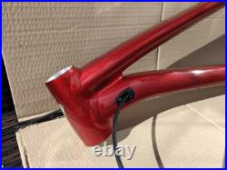 Specialized Fuse Frame Large, Gloss Red Silver with SRAM Level TL Brakes Specialized Fuse Frame Large, Gloss Red Silver with SRAM Level TL Brakes