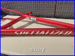 Specialized Fuse Frame Large, Gloss Red Silver with SRAM Level TL Brakes Specialized Fuse Frame Large, Gloss Red Silver with SRAM Level TL Brakes