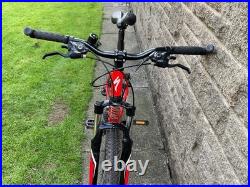 Specialized Hardrock 26 mountain bike 16 frame red Specialized Hardrock 26 mountain bike 16 frame red