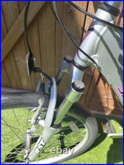 Specialized Hardrock Ladies Mountain Bike Frame Size 15 Excellent Condition