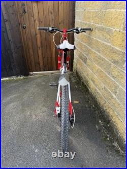 Specialized Hardrock Mountain Bike, 19 Frame