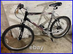 Specialized Hardrock Mountain/Hybrid Bicycle 21 frame