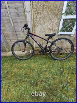 Specialized Hardrock Sport Mountain Bike 13 Frame / 24 Wheels Specialized Hardrock Sport Mountain Bike 13 Frame / 24 Wheels