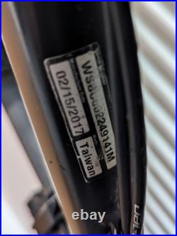 Specialized Hardrok Sport Mountain Bike 17 Frame Specialized Hardrok Sport Mountain Bike 17 Frame