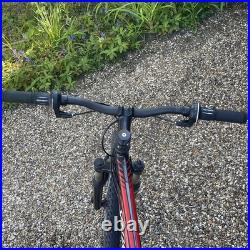 Specialized Hotrock 24-Inch wheel mountain bike. Frame 13 XS. Unisex