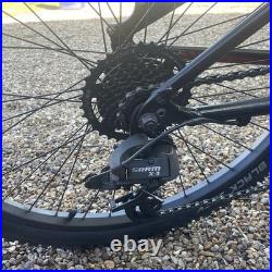 Specialized Hotrock 24-Inch wheel mountain bike. Frame 13 XS. Unisex