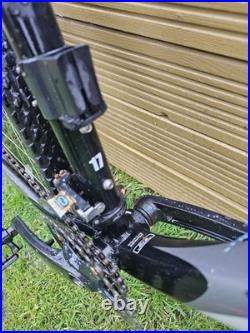 Specialized Mountain Bike Hardrock Sport 17 Frame Medium 26 Wheel Collect Only