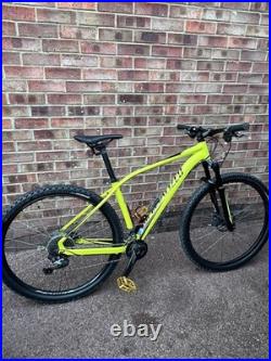 Specialized Rockhopper 29in Large frame Mountian bike Mint condition