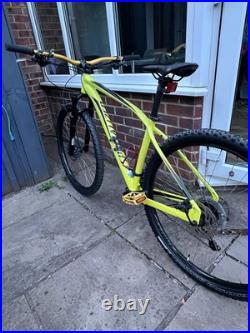 Specialized Rockhopper 29in Large frame Mountian bike Mint condition