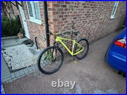 Specialized Rockhopper 29in Large frame Mountian bike Mint condition