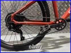 Specialized Rockhopper Medium Frame 27.5 Inch Wheels Mountain Bike Specialized Rockhopper Medium Frame 27.5 Inch Wheels Mountain Bike