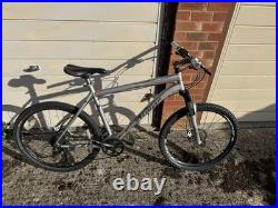 Specialized Rockhopper Mountain Bike Frame 21 Wheels Aluminium Retro XC MTB