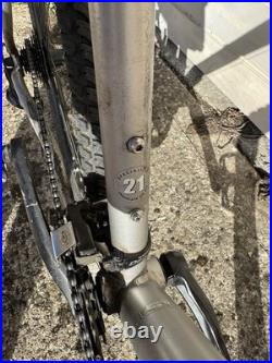 Specialized Rockhopper Mountain Bike Frame 21 Wheels Aluminium Retro XC MTB