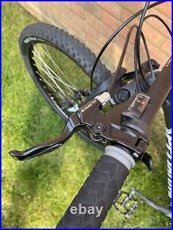 Specialized Rockhopper Mountain Bike XS Frame