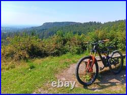 Specialized S-Works Enduro Carbon Frame Large Ohlins TTX Coil Shock, Carbon bars