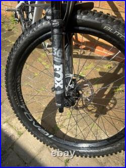 Specialized Stumpjumper EVO Alloy 27.5. Bergtec Bars Etc Medium Frame Fox 36 Specialized Stumpjumper EVO Alloy 27.5. Bergtec Bars Etc Medium Frame Fox 36