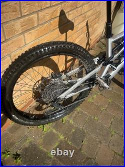 Specialized Stumpjumper EVO Alloy 27.5. Bergtec Bars Etc Medium Frame Fox 36 Specialized Stumpjumper EVO Alloy 27.5. Bergtec Bars Etc Medium Frame Fox 36