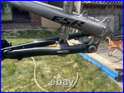 Specialized Stumpjumper Expert M4 Mountain Bike Size M frame only