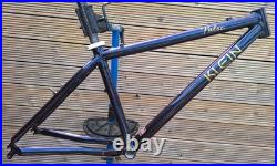Superb Restored Retro Klein Pulse Race frame 16.25 Flip tone paint 90s 26 Superb Restored Retro Klein Pulse Race frame 16.25 Flip tone paint 90s 26